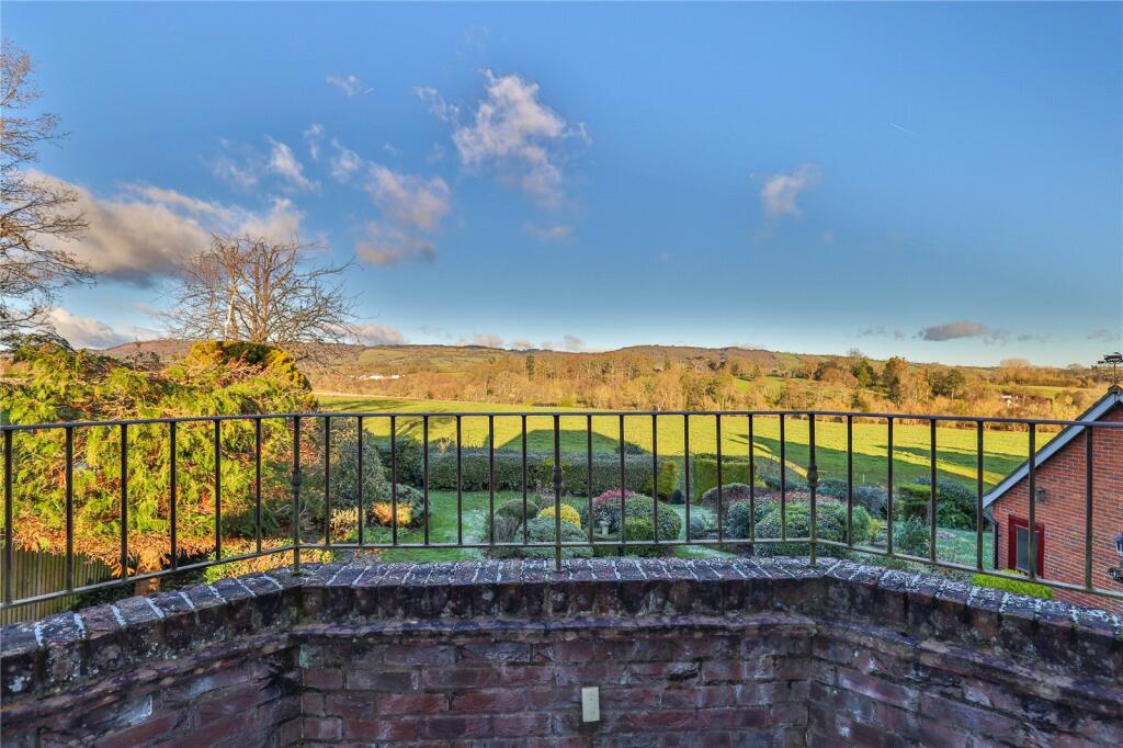 18, Lethbridge Park, Bishops Lydeard, Taunton, Somerset, TA4 photo 3