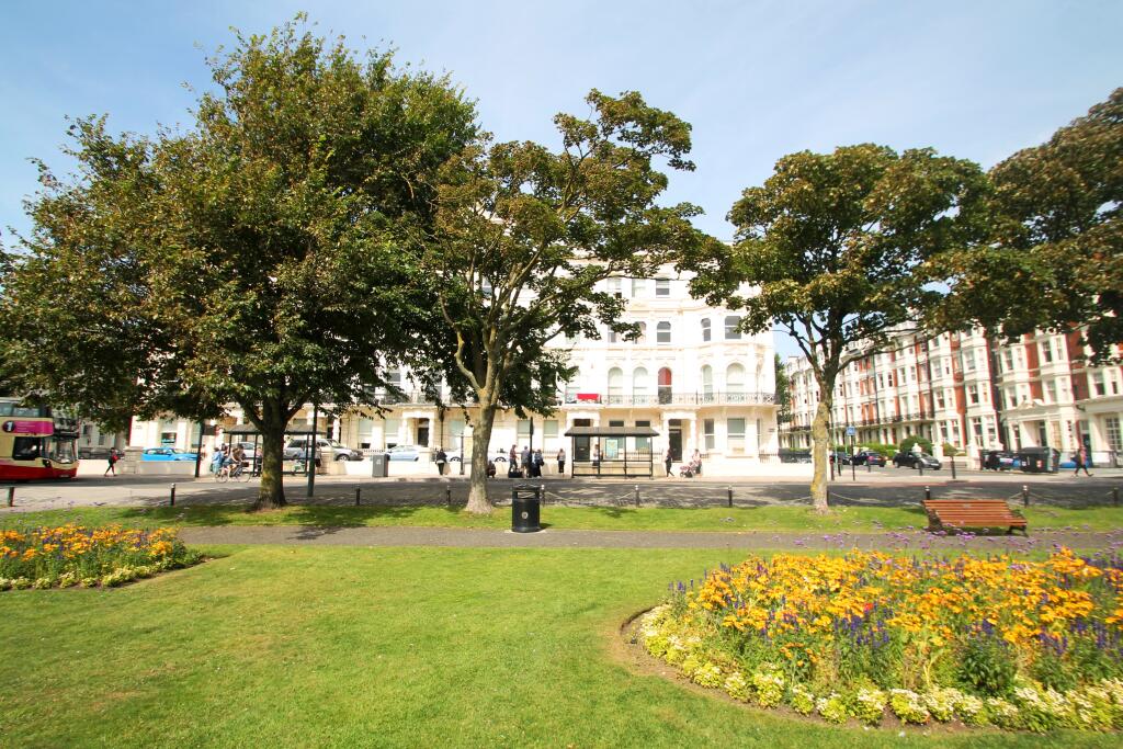 Main image of property: Palmeira Square, Hove, BN3 2FA