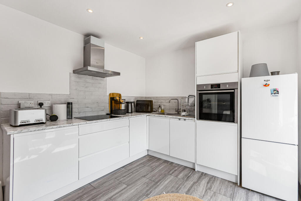 Marley Road, Welwyn Garden City, Hertfordshire, AL7 photo 4