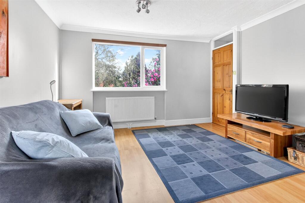 Helmsdale, Bracknell, Berkshire, RG12 photo 3