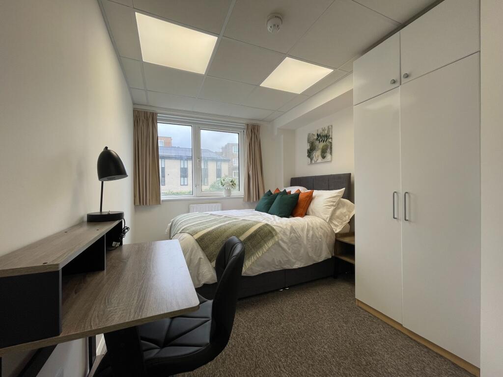 Main image of property: Wilbury Villas - P2043S46