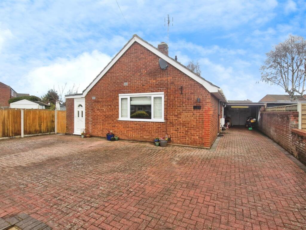 Main image of property: Raymond Close, Norwich