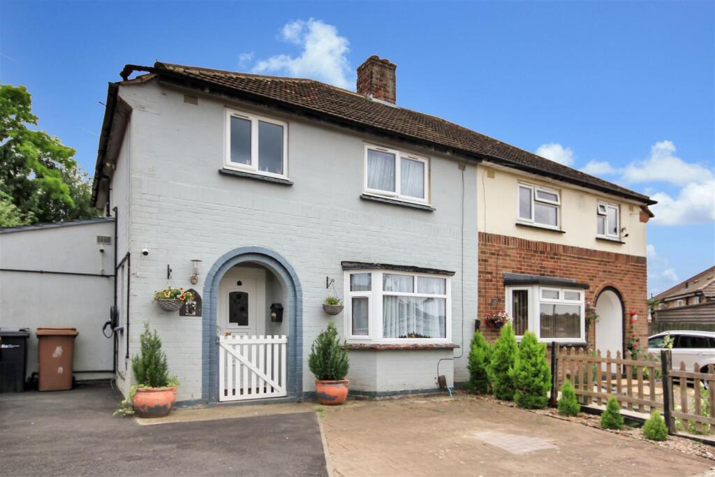 Main image of property: Kingsway, Wellingborough