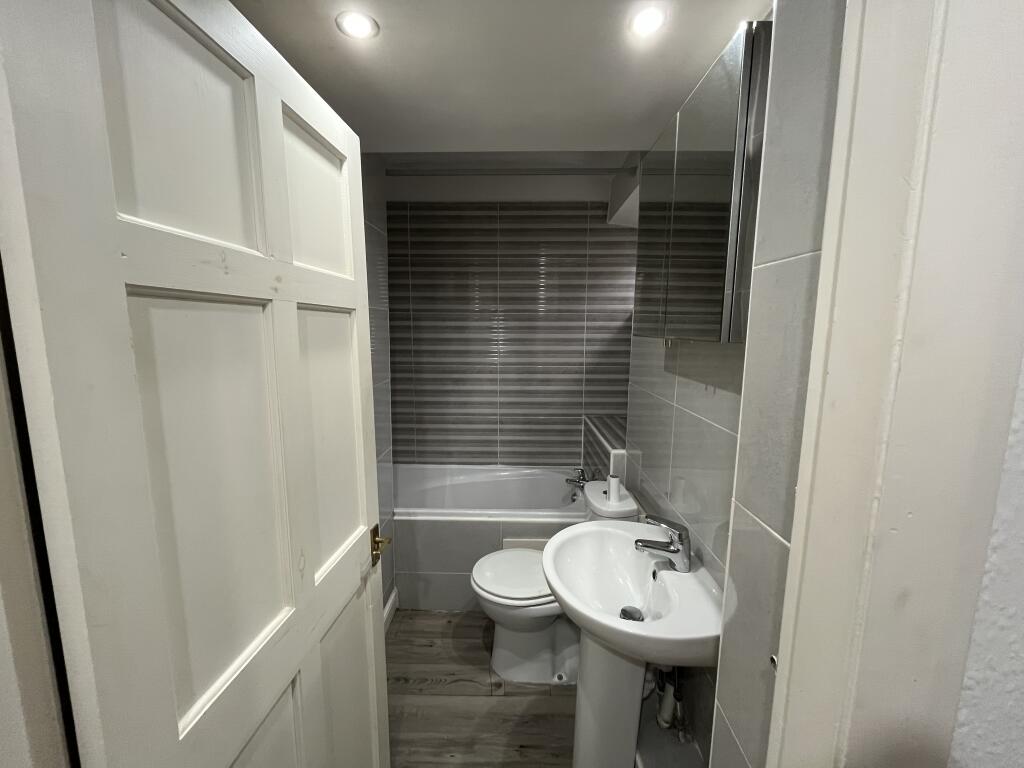 Additional image 8 of 169 Wyke Lane, Wyke, Bradford, West Yorkshire BD12 9EN