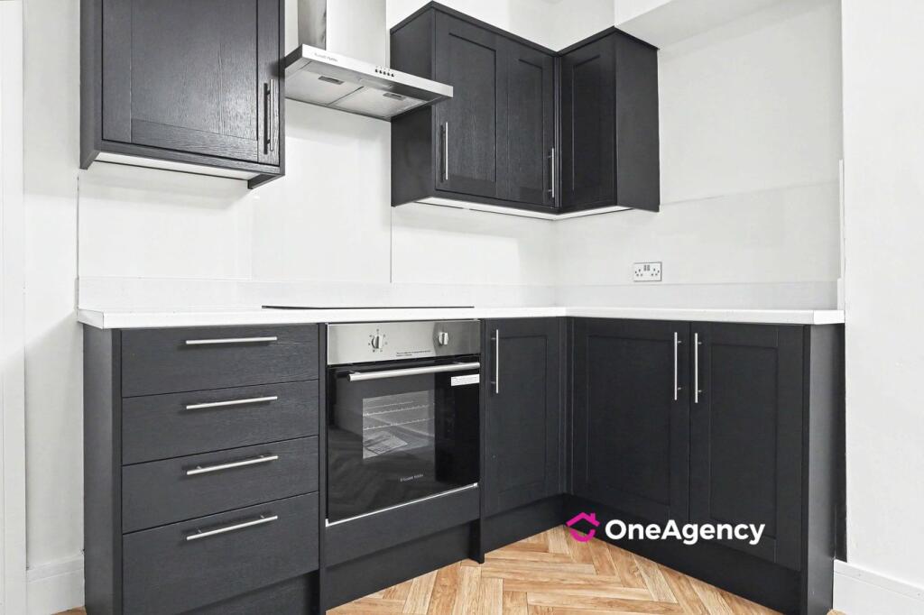 House in Stoke-on-Trent - More