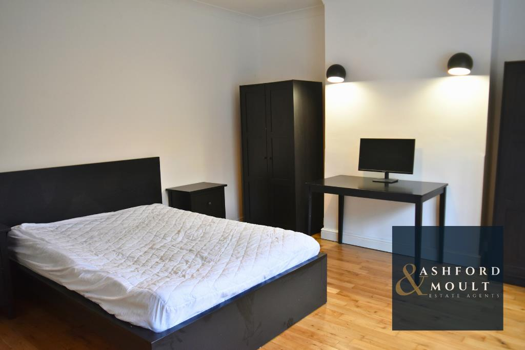 Main image of property: Woodhouse Road, Mansfield