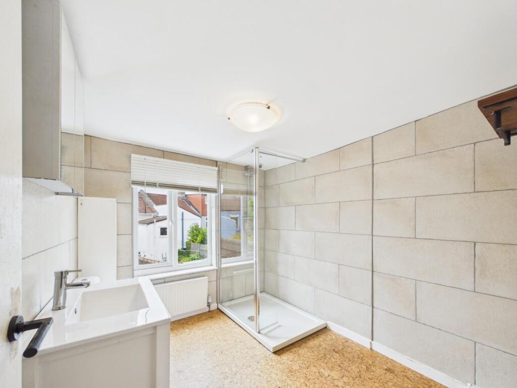 Apartment in Bristol - View 2