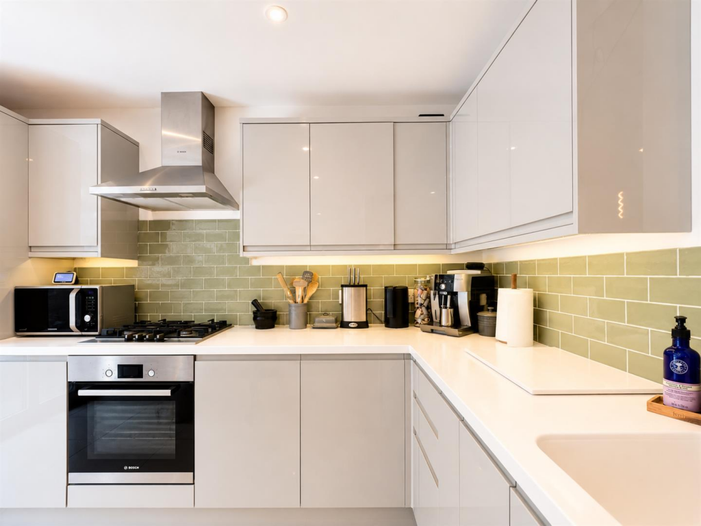 House in Nailsea, North Somerset - More
