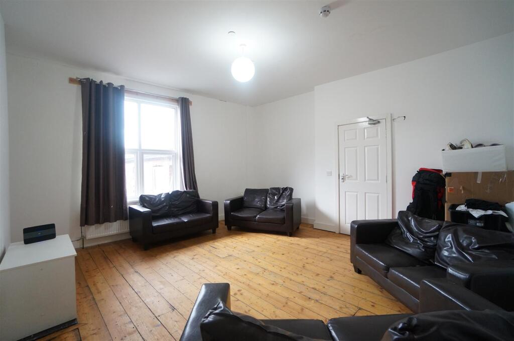 House in Llandudno - View 5