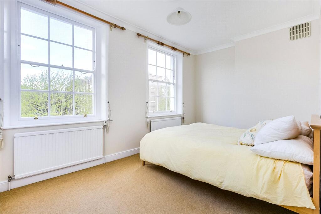 House in London - View 3