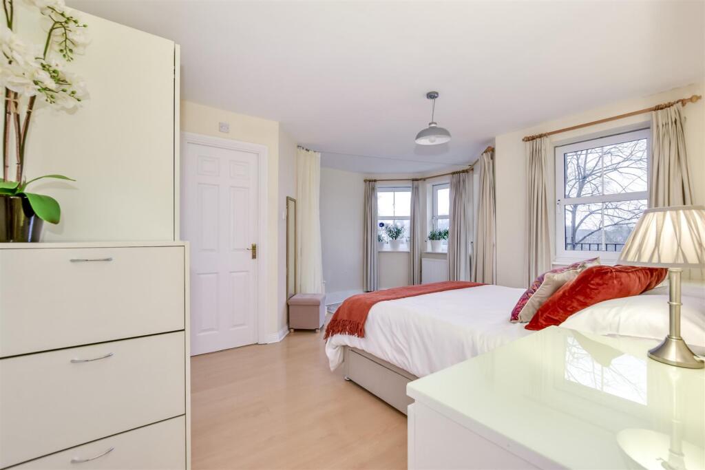Chesham Road, Berkhamsted photo 4