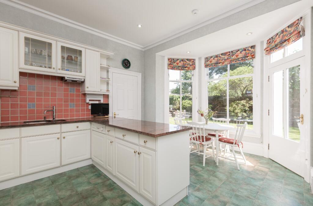 House in Edinburgh, Polwarth, Merchiston - More