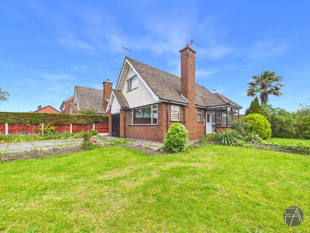 House in Sefton, Moss Side, Formby
