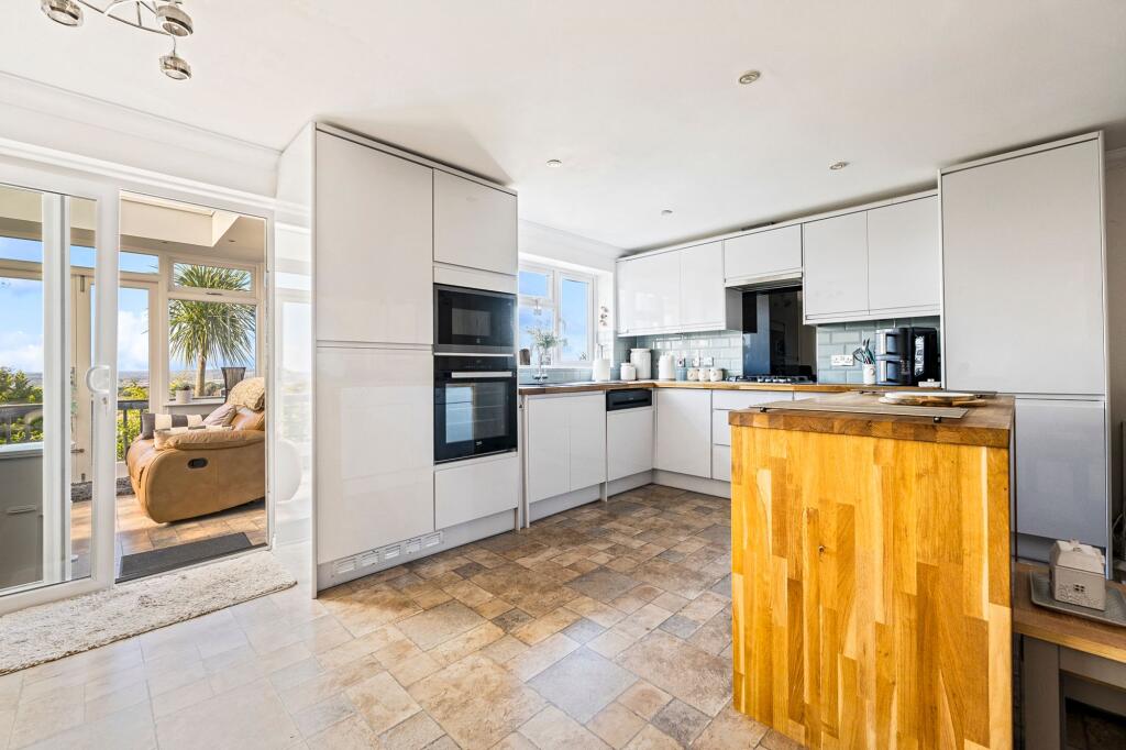 House in Poole, Foxholes - View 2
