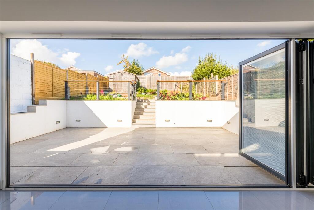House in Brighton - View 3