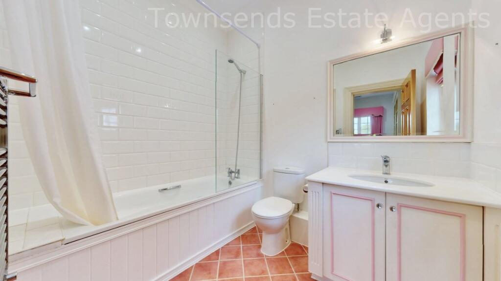 House in London - View 5