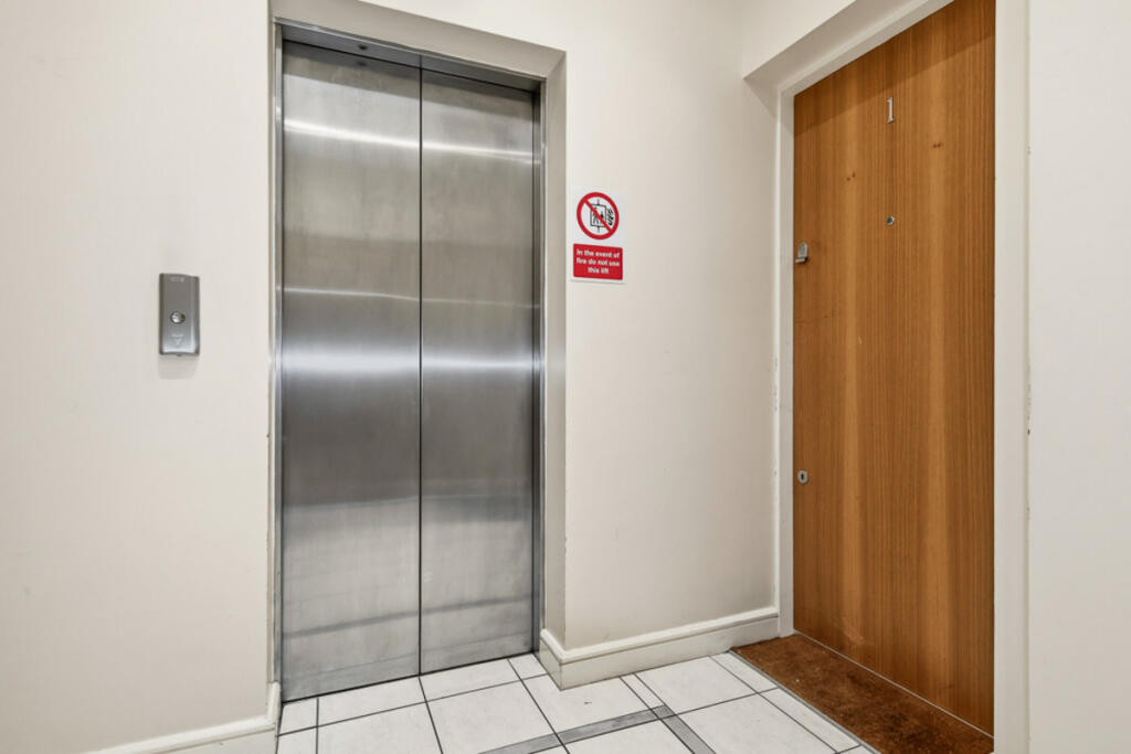 Apartment in Liverpool - View 5