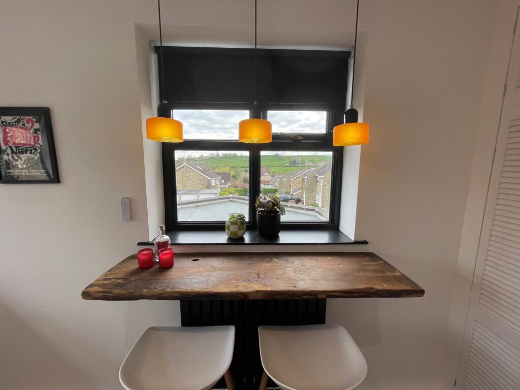 Apartment in Leeds, East Keswick - View 5