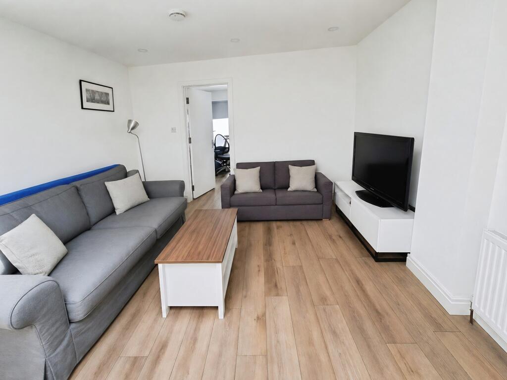 Main image of property: Camberwell Road, London, SE5