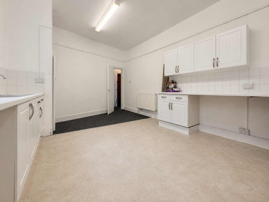 Apartment in Bournemouth - More