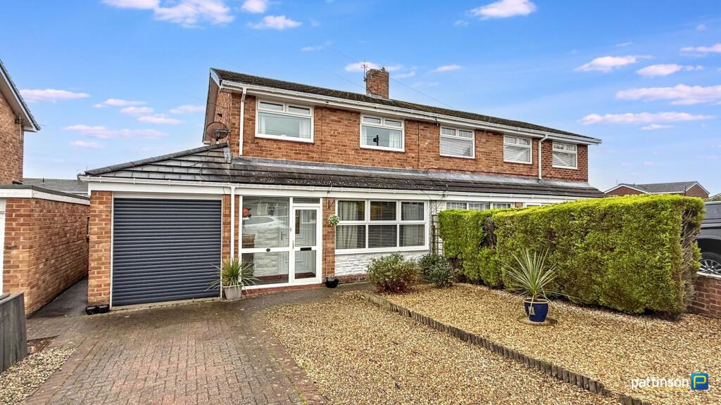3-bed semi-detached on Brinkburn Gardens, Choppington, Northumberland, NE62 5XY, £195,000