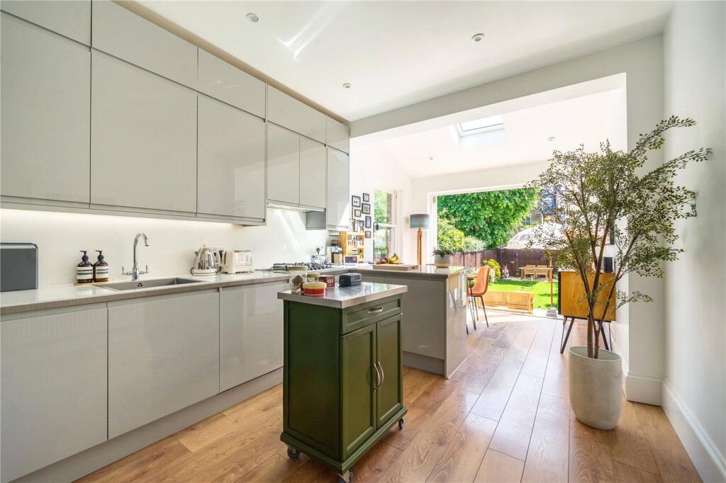 Woodfield Road, Ealing photo 3