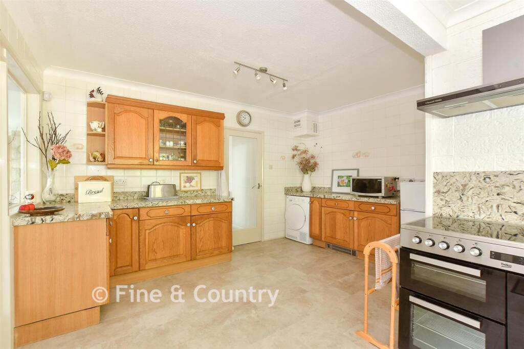 House in Portsmouth - View 4