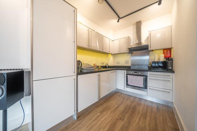 Apartment in Newbury, Speenhamland - View 2