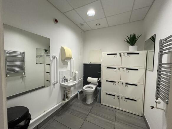 Photo 8