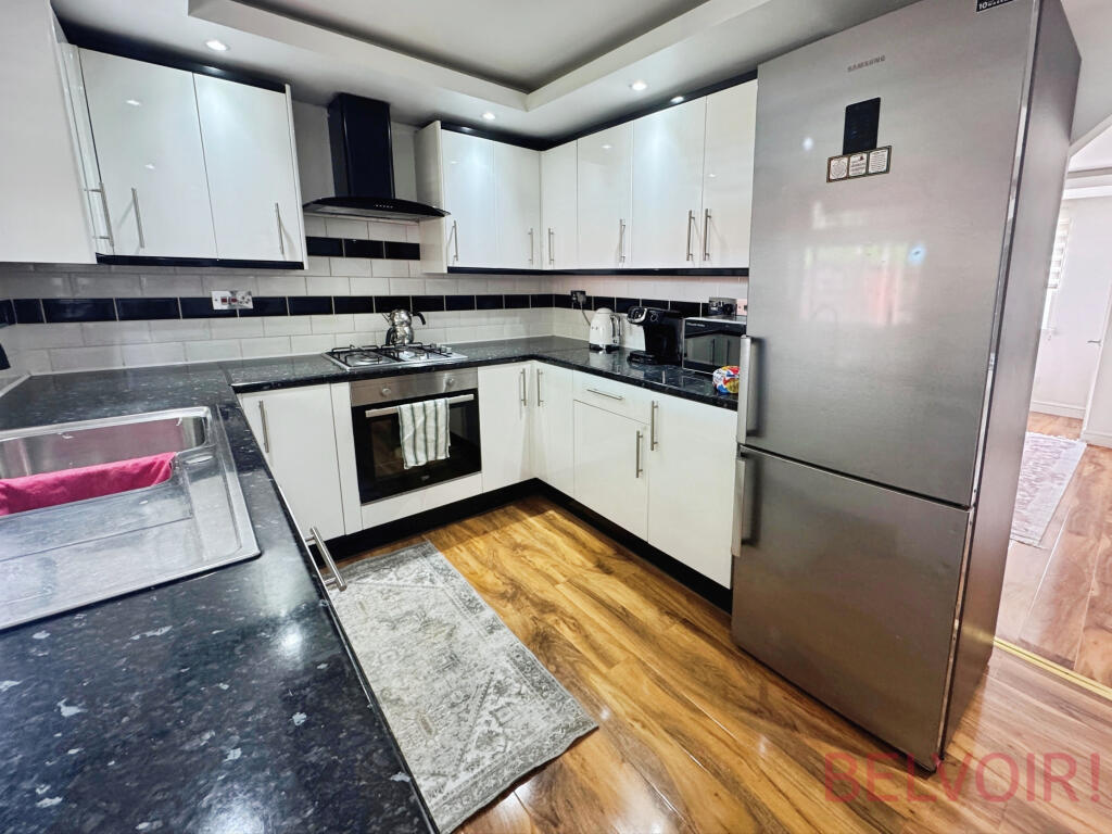 House in Wellingborough, Glenvale Park - View 5
