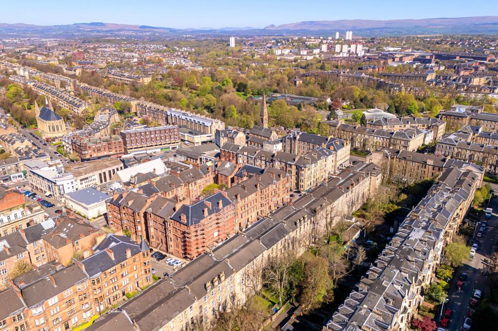 4-bed flat on 30, Kersland Street, Hillhead, Glasgow, £345,000