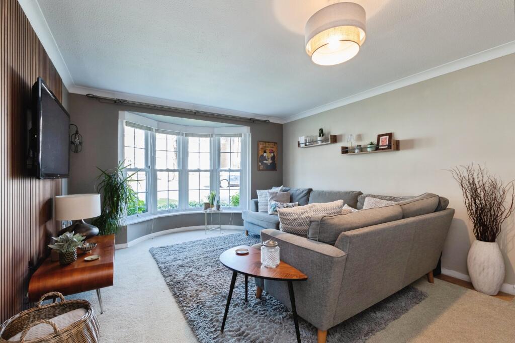 3, Cranwell Close, Christchurch, BH23 photo 4