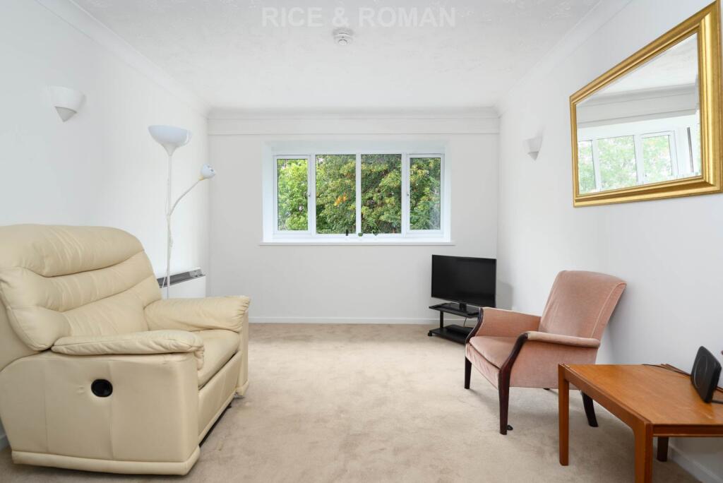 Apartment in Sutton - View 5