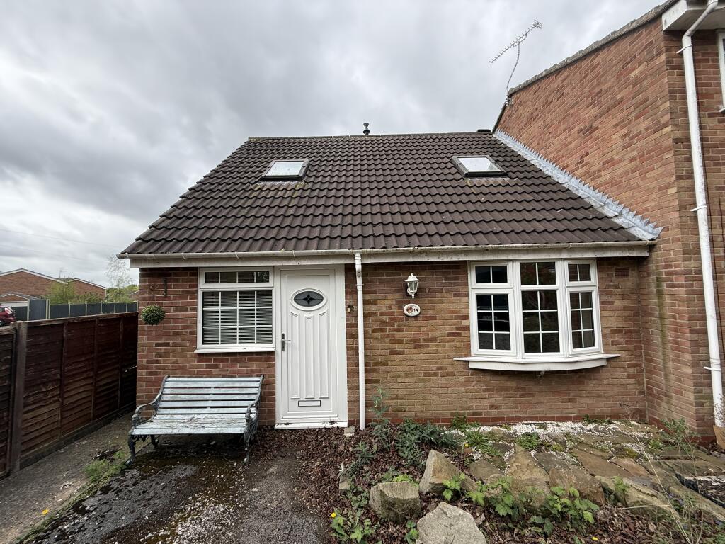 Main image of property: 14 Caernarvon Close, Stretton, Burton-On-Trent DE13 0ET