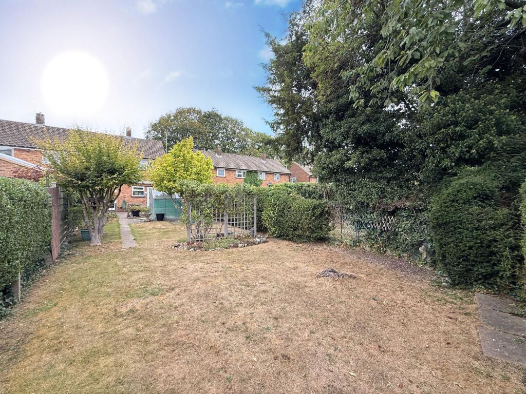 House in Luton - More