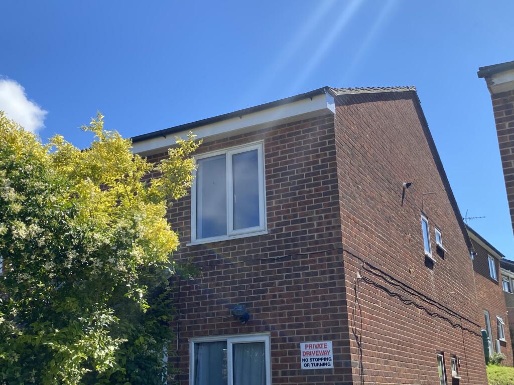 Main image of property: The Cedars, Broom Road, Sittingbourne