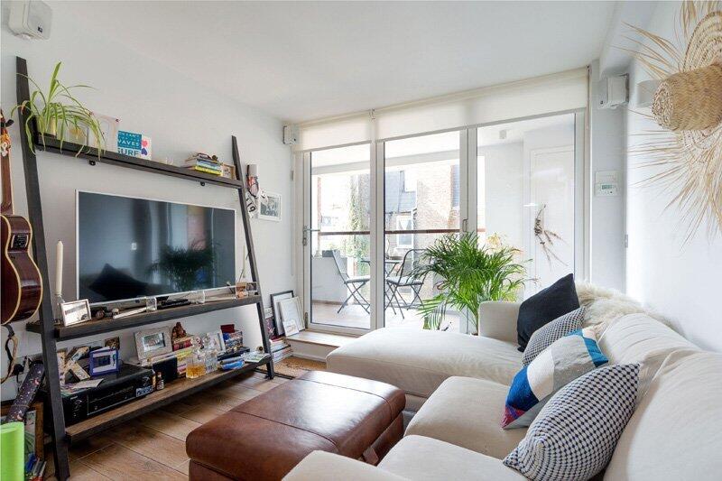 Apartment in London - More