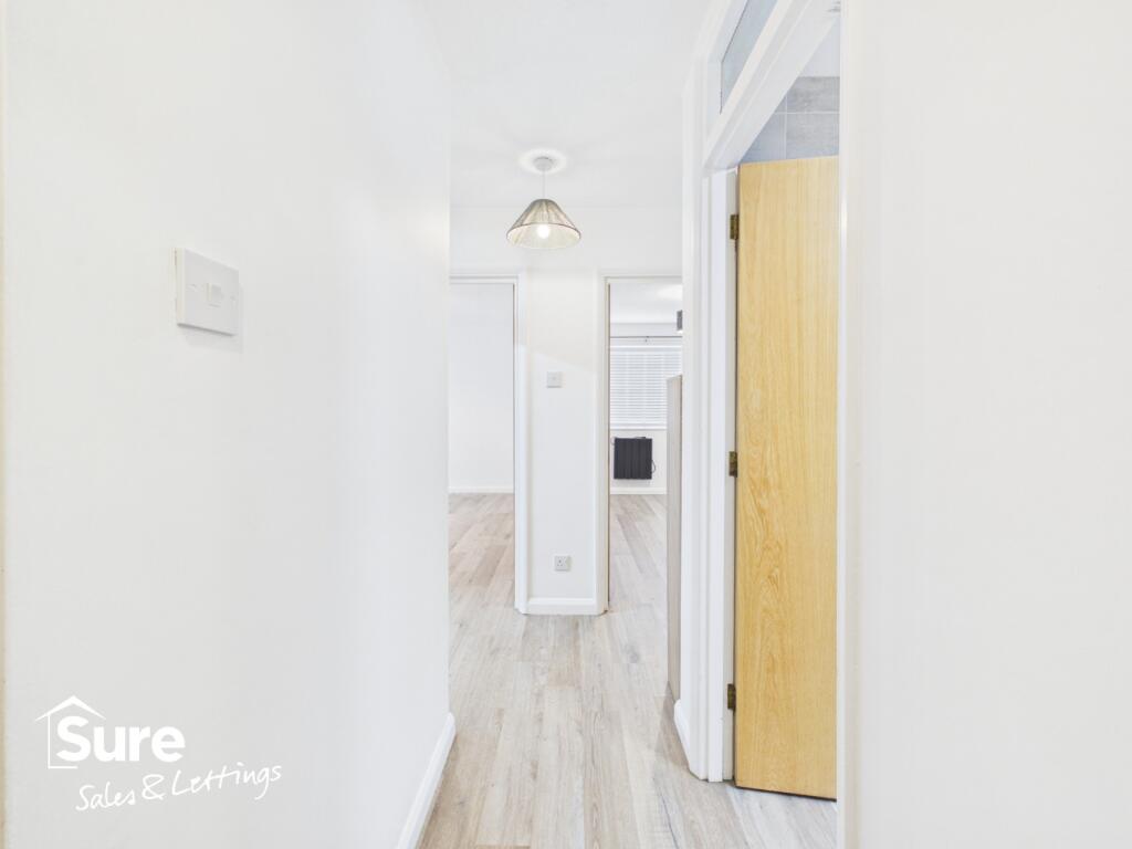 Apartment in Hemel Hempstead - View 5