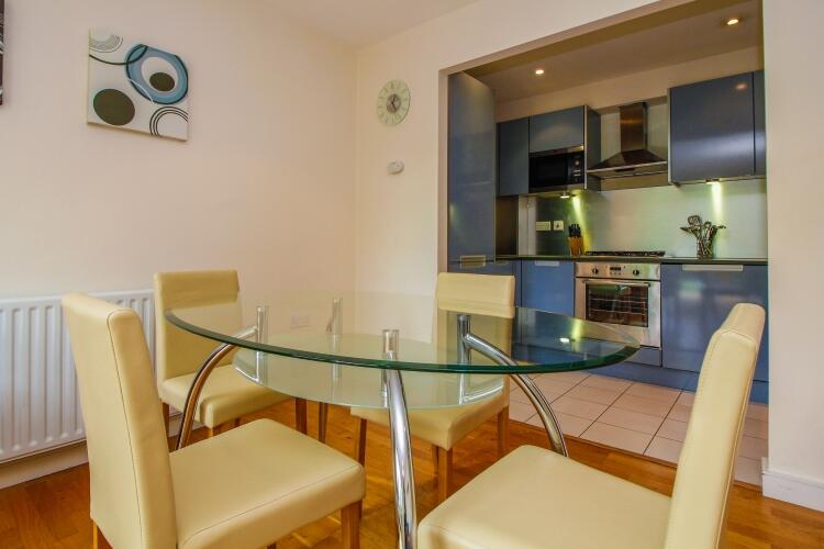 Apartment in Oxford, Cutteslowe - View 3