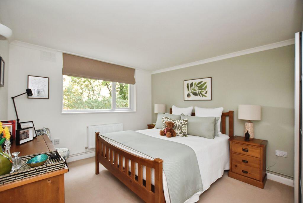 Apartment in Salisbury - View 5