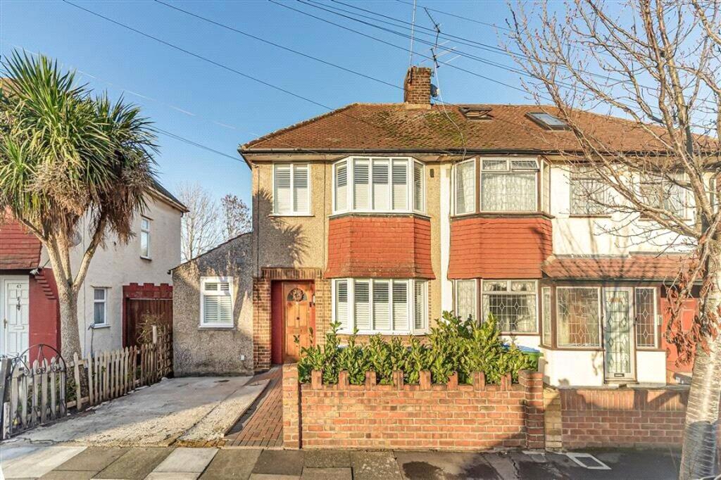 Main image of property: Bracondale Road, London, SE2