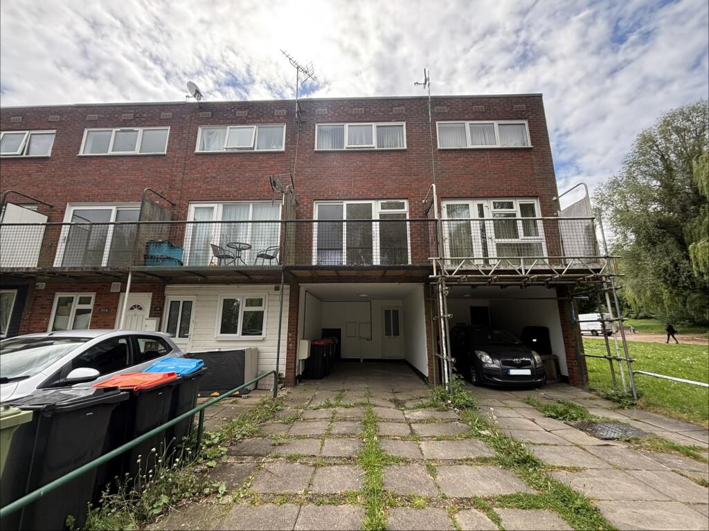 Main image of property: Waterside, milton keynes