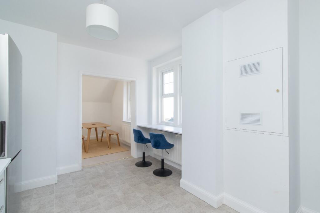 Apartment in Canterbury - More