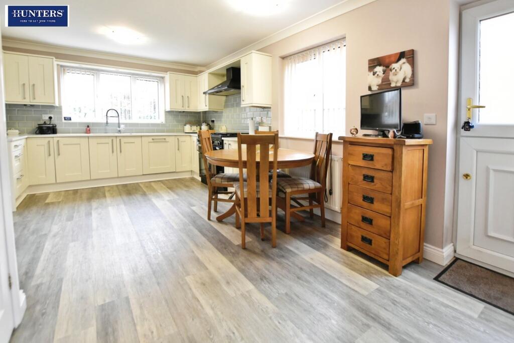 House in West Lindsey, Scotter - View 3