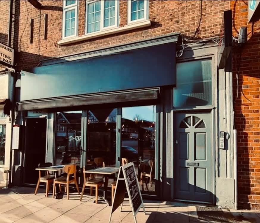 Main image of property: The Broadway, Mill Hill, NW7