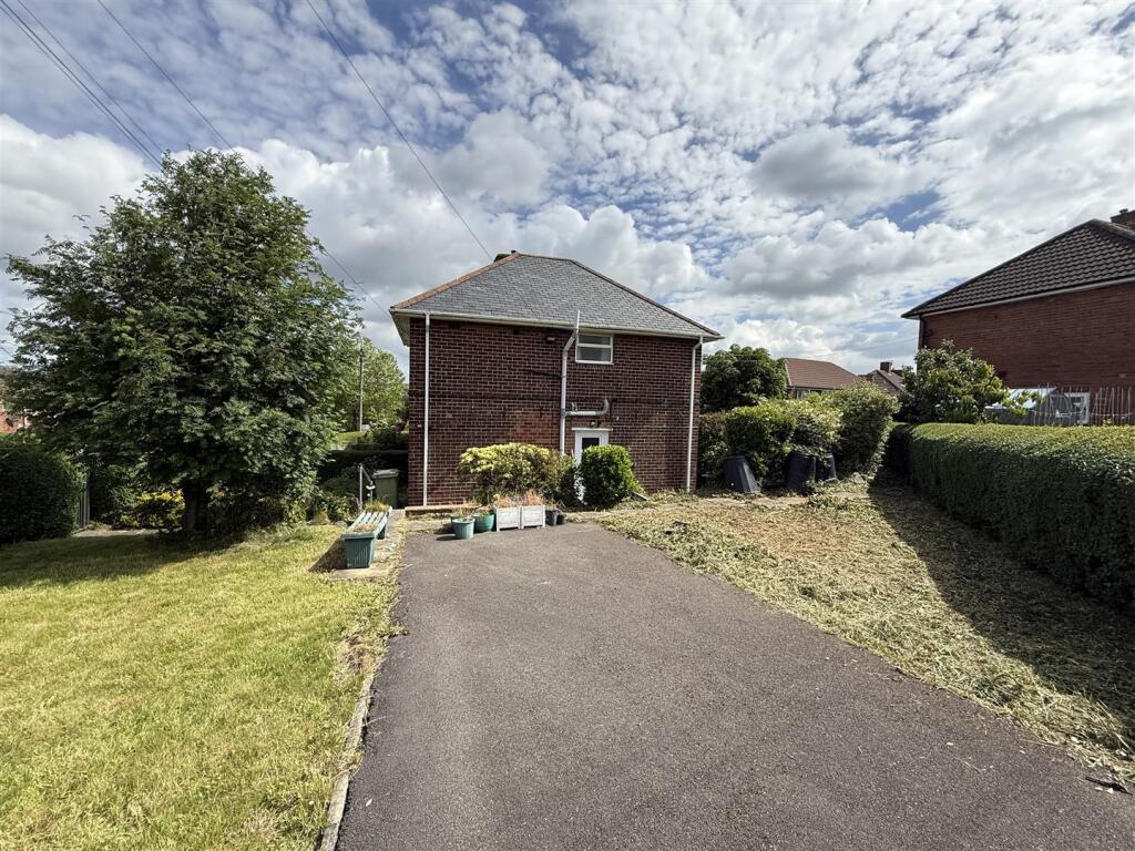House in North East Derbyshire, Killamarsh - View 3