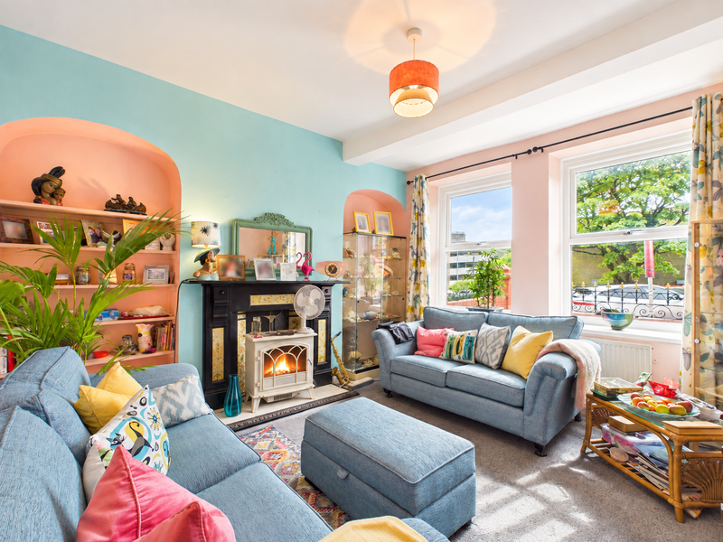 House in Newport - View 2