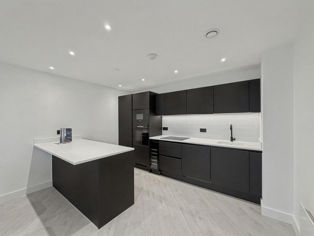 Main image of property: Manchester, M3