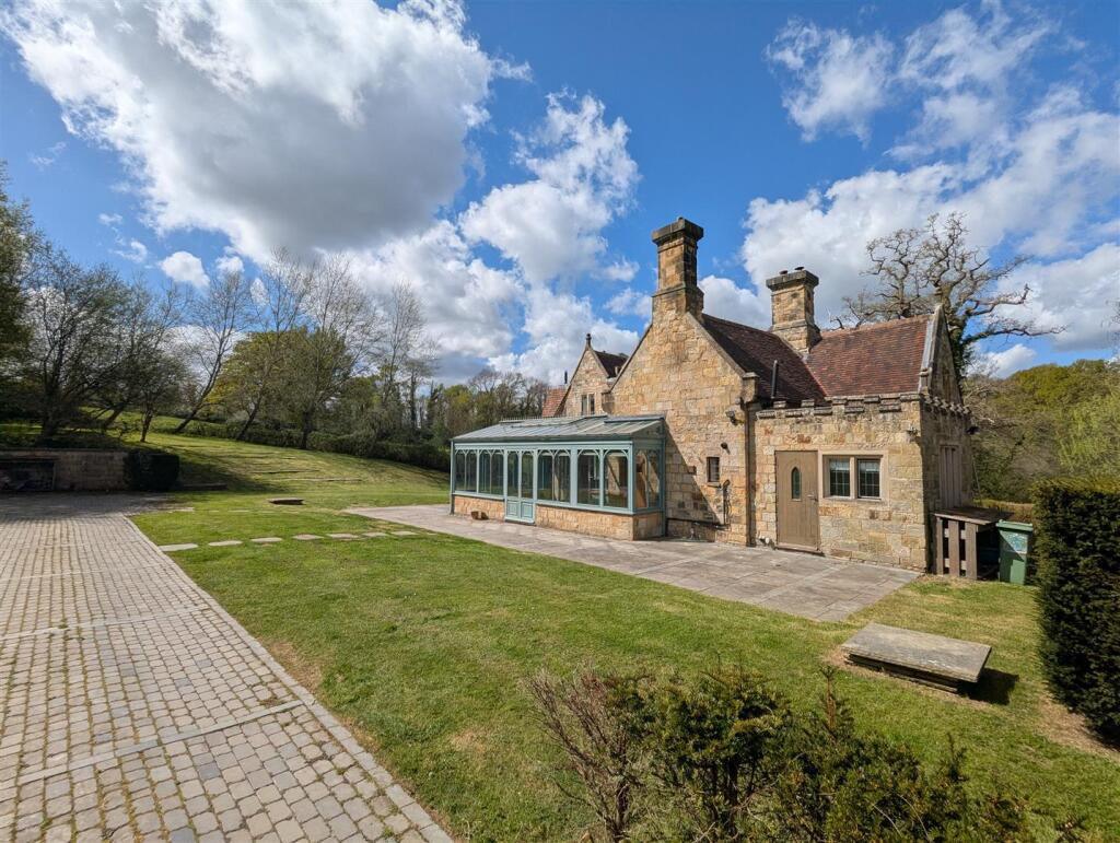 House in Tonbridge - View 4