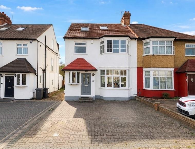 Main image of property: Sefton Avenue, Mill Hill, NW7